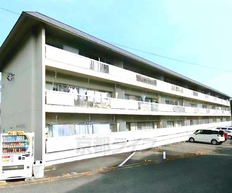 京都市北区大宮釈迦谷のマンションの建物外観