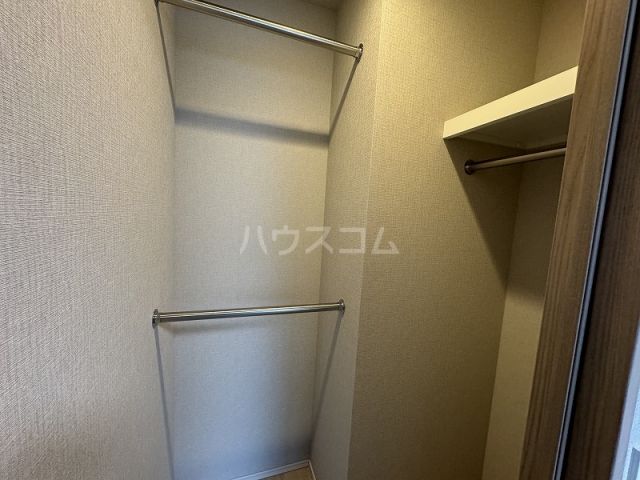 【クレストコート町屋の収納】