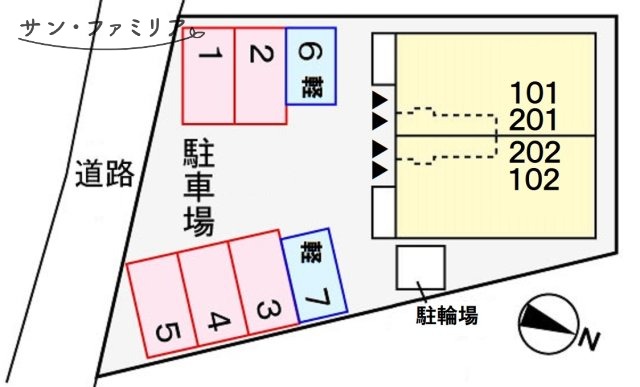 【豊橋市老津町のアパートの駐車場】