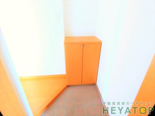 玄関　玄関シューズボックス