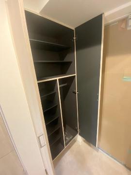サンセール双葉町　収納　シューズＢＯＸ