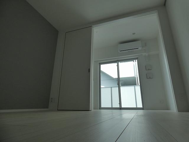 居室・リビング　居室※反転間取り参考写真