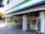 コンビニ　ファミリーマート三宮南店（コンビニ）まで59m