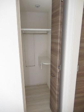 グラサ上穂積　収納　ＣＬ