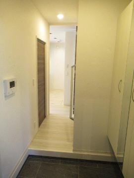 グラサ上穂積　玄関　玄関