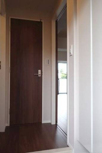 玄関　☆シューズボックス付き玄関スペース☆