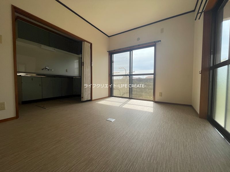 居室・リビング　※写真は別室