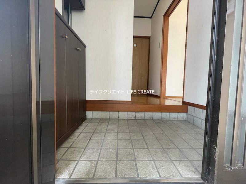 玄関　※写真は別室