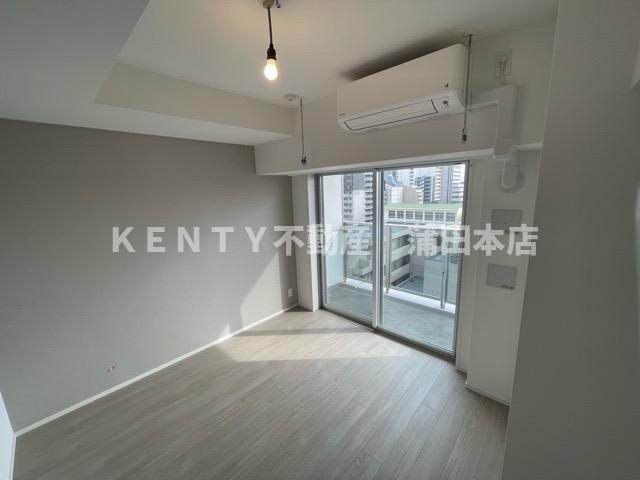 エントランス　建物の内部です