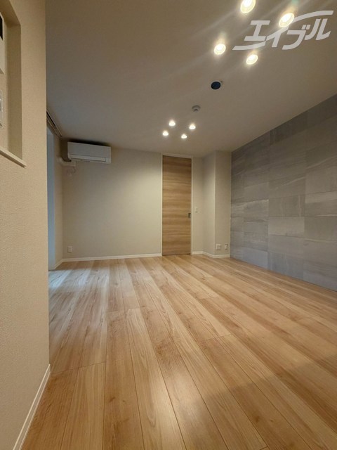 シャーメゾンエラブル 梅田北の居間写真