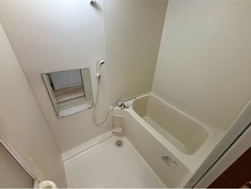 バス・シャワールーム　図面と現状に相違がある場合には現状を優先