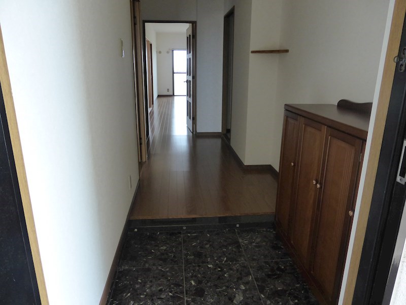 玄関　参考写真