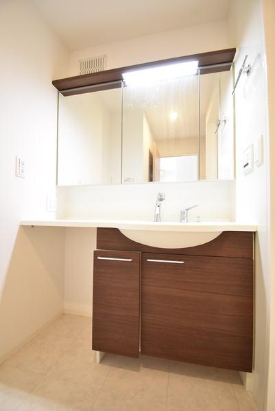 洗面設備　※同物件別室※