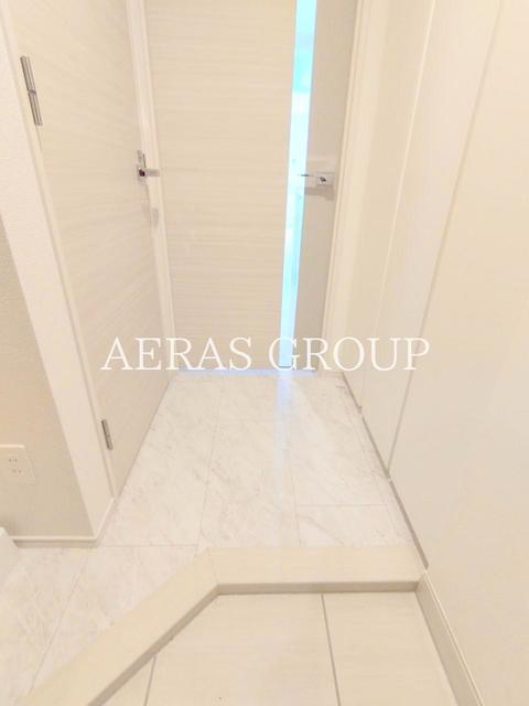 玄関　別部屋同仕様タイプ