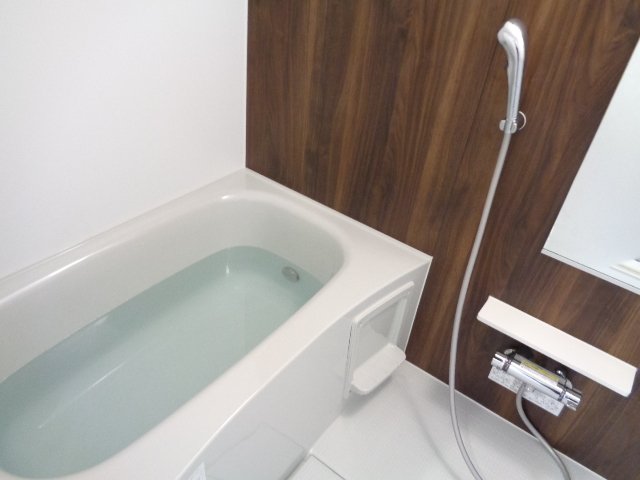 バス・シャワールーム　きれいなお風呂です