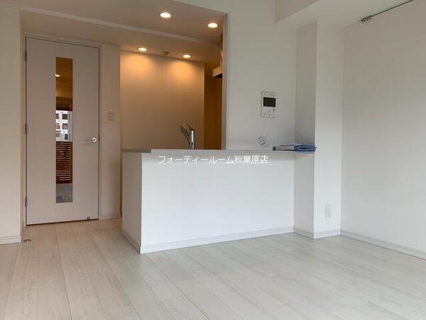 居室・リビング　★《見学予約受付中》2017年築・分譲賃貸マンション★