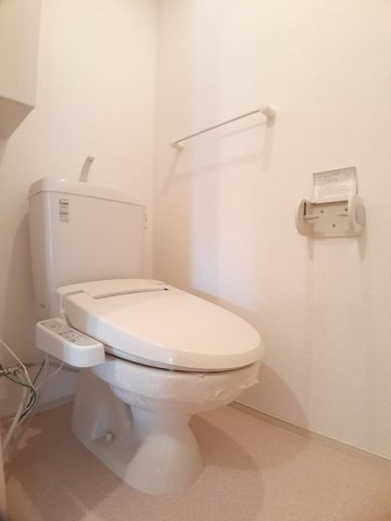 トイレ　清潔感のあるトイレです