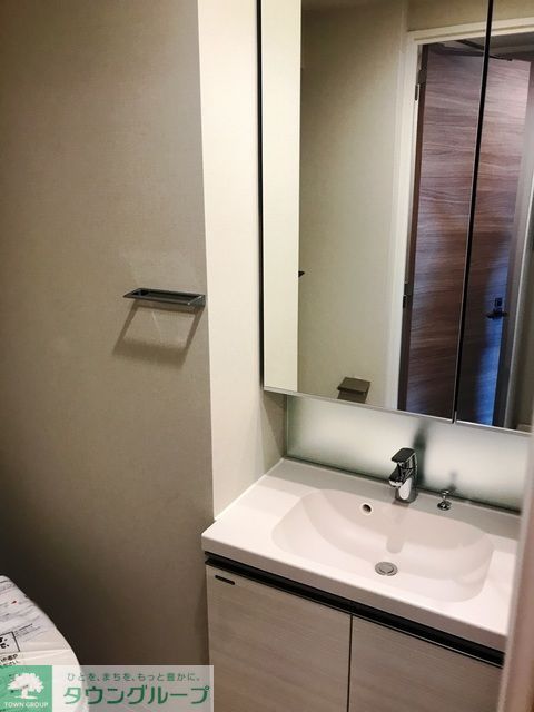 洗面設備　※写真は同タイプ住戸です。