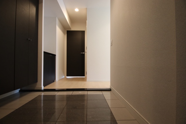 玄関　※別室の参考写真の為、現況優先です。