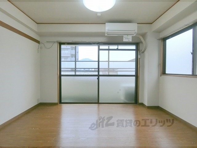 居室・リビング　居室