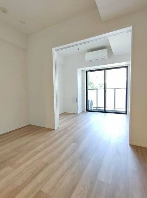 居室・リビング　☆明るい洋室☆