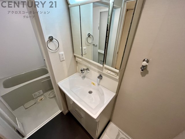 洗面設備　洗髪洗面化粧台付き♪