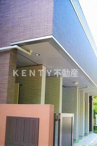 建物外観　落ち着いた雰囲気の外観です