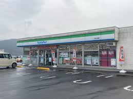 コンビニ　ファミリーマート岡山平島店（コンビニ）まで415m