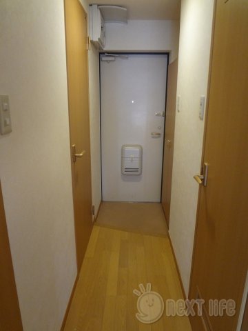 玄関　ルネスカトー弐番館