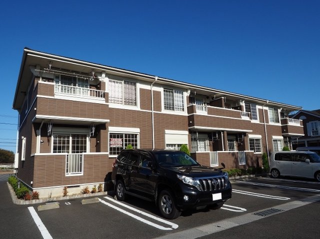 建物外観　落ち着いた雰囲気の外観です
