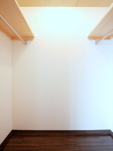 収納　広々ウォークインクローゼット完備しています♪