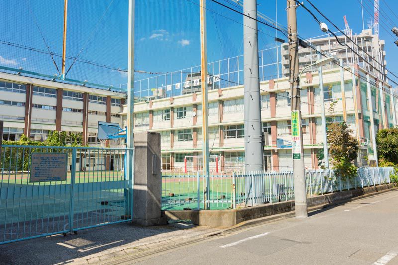 小学校　山中小学校（小学校）まで482m