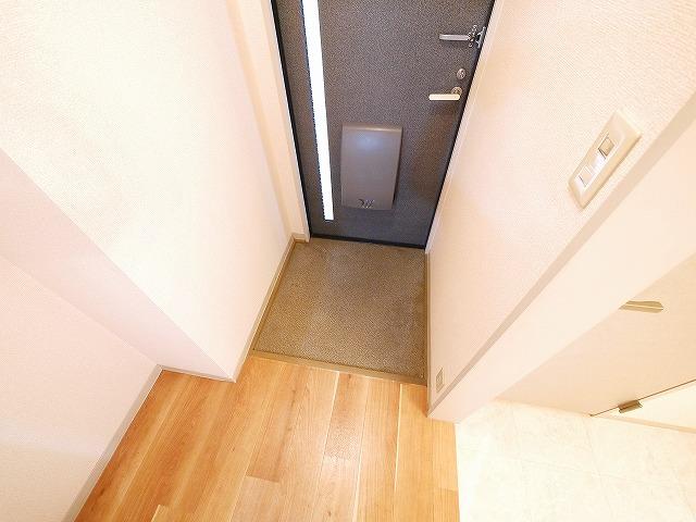 玄関　落ち着いた玄関です