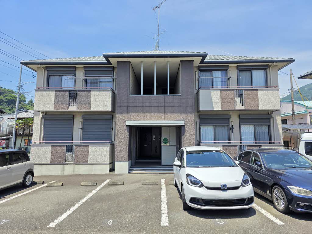 建物外観　落ち着いた雰囲気の外観です