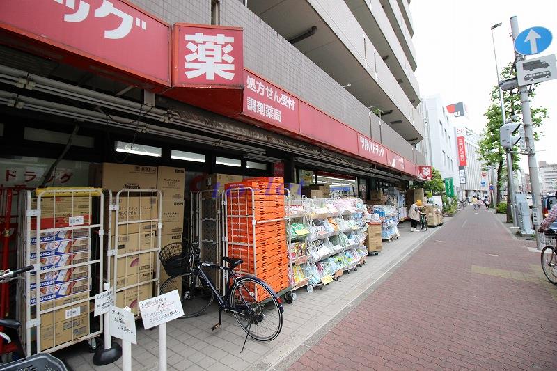 ドラックストア　ツルハドラック新城駅前（ドラッグストア）まで897m