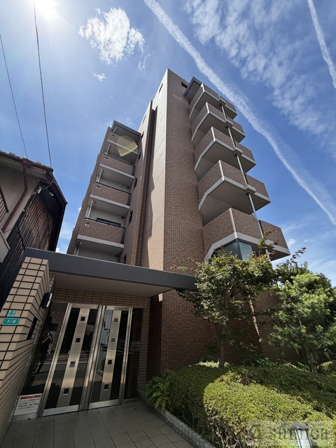 建物外観　鉄筋コンクリート造・ガッチリとした建物です♪♪