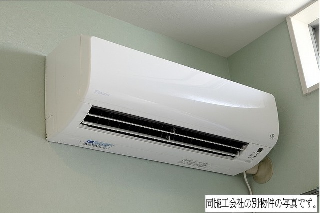 玄関　同一施工会社同一仕様写真