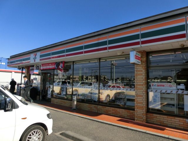 コンビニ　セブンイレブン（コンビニ）まで250m