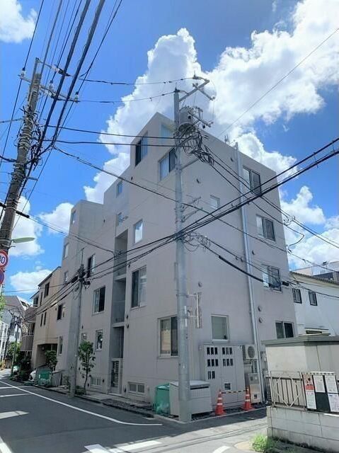 パセオ三軒茶屋イースト&ウエストの外観写真