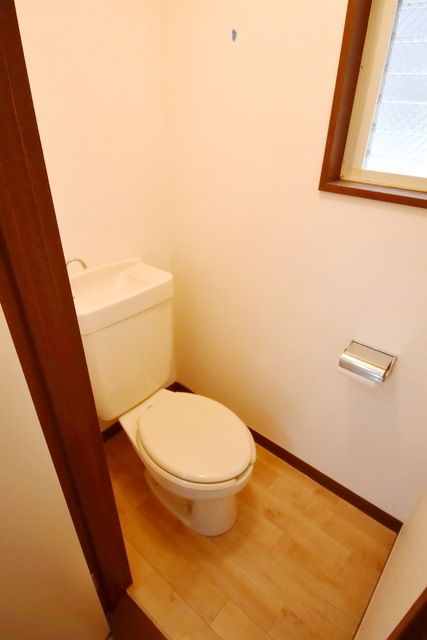 トイレ　別部屋参考写真