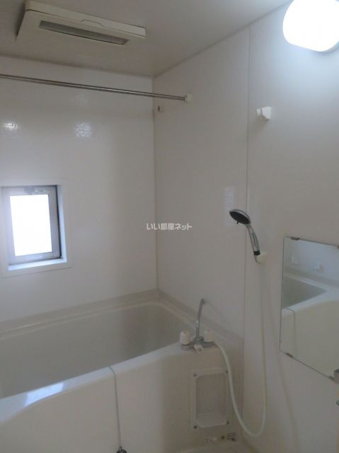 ＪＲ宇都宮線 小山駅 バス乗車時間：35分 最寄りバス停で下車 徒歩7分 2階建 築18年の風呂写真