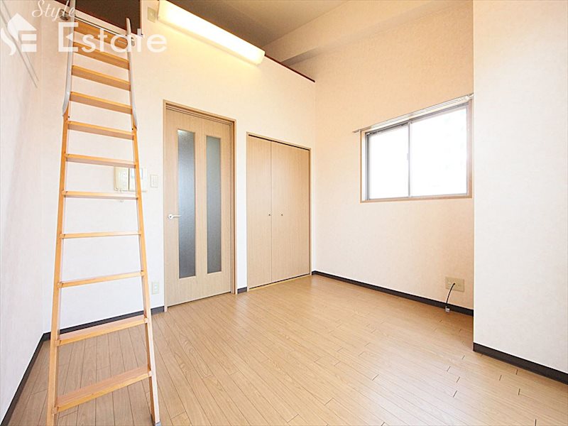居室・リビング　内装