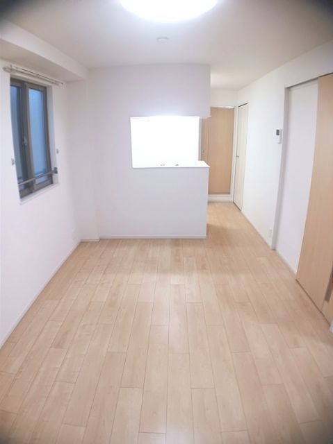 ハッピーノIIIの居間写真