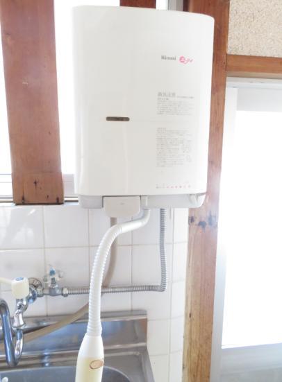 その他設備　瞬間湯沸かし機つき♪