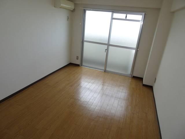 居室・リビング　居室