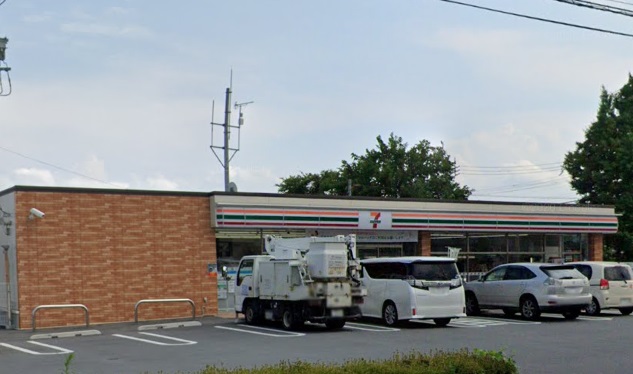 コンビニ　セブンイレブン高崎中泉町店（コンビニ）まで496m