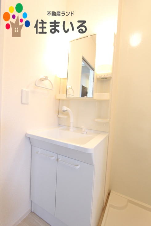 洗面設備　※写真は同型タイプとなります