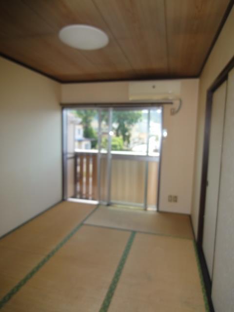 ハイツ久光の居間写真