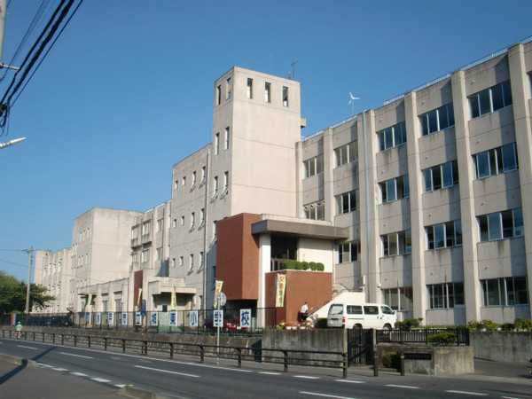 【若宮住宅の小学校】