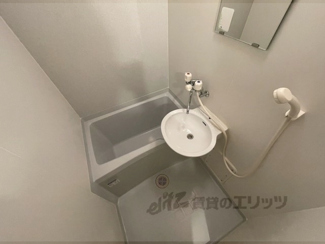 バス・シャワールーム　バス